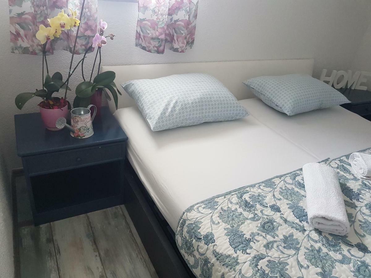 Prenociste-Sobe-Rooms-Aman Bihac Luaran gambar
