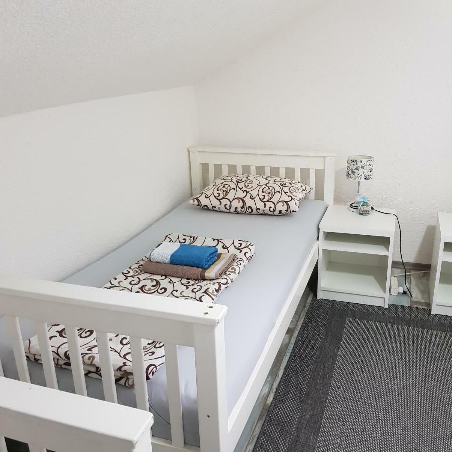 Prenociste-Sobe-Rooms-Aman Bihac Luaran gambar