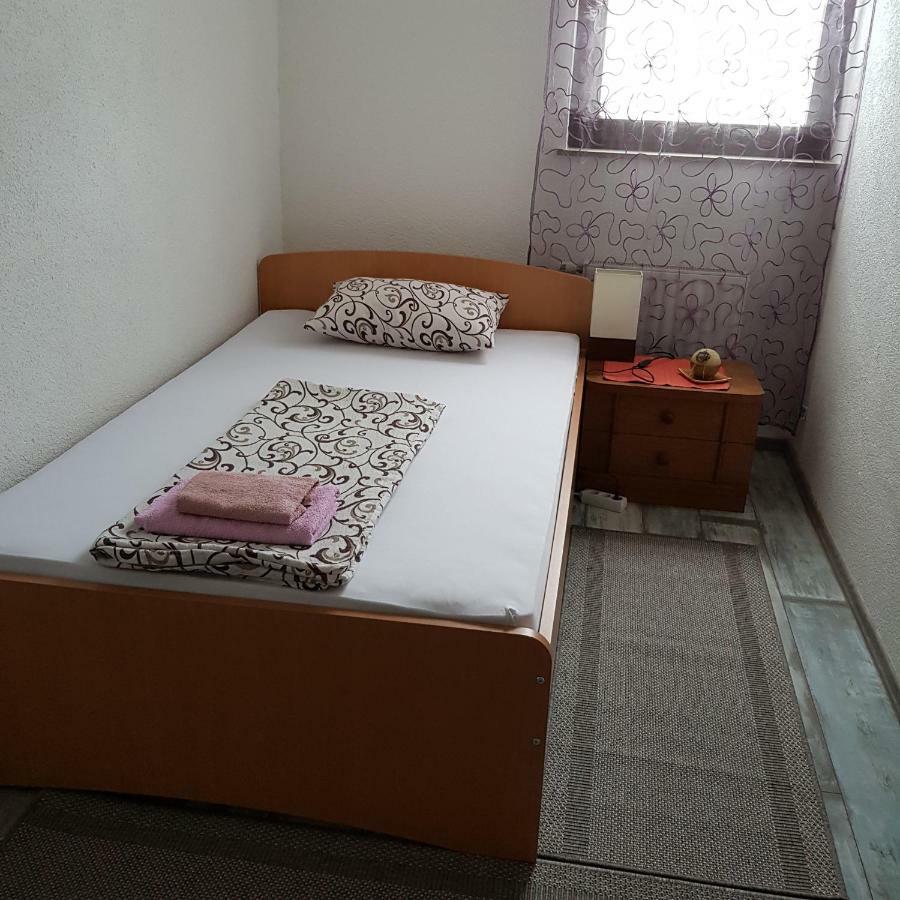 Prenociste-Sobe-Rooms-Aman Bihac Luaran gambar